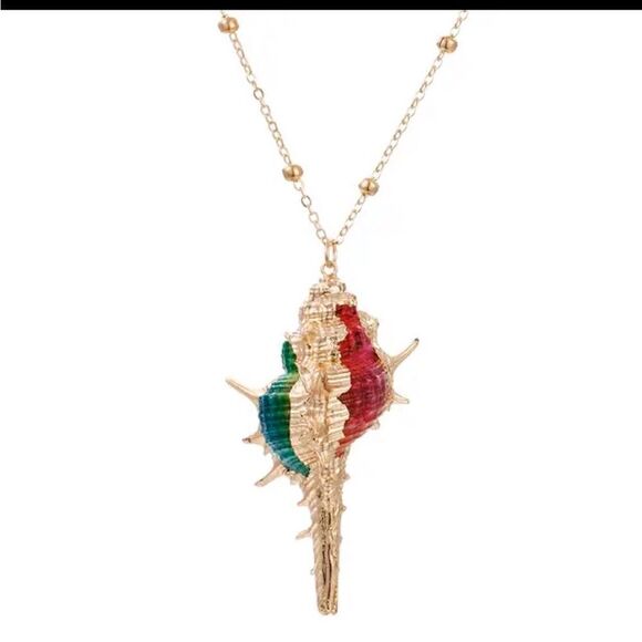 Cowrie Conch Seashell Nautical Gold Plated Pendant with Necklace Gift Boxed NEW - Picture 1 of 3